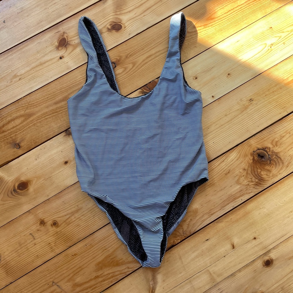 Acacia Palm Springs One Piece